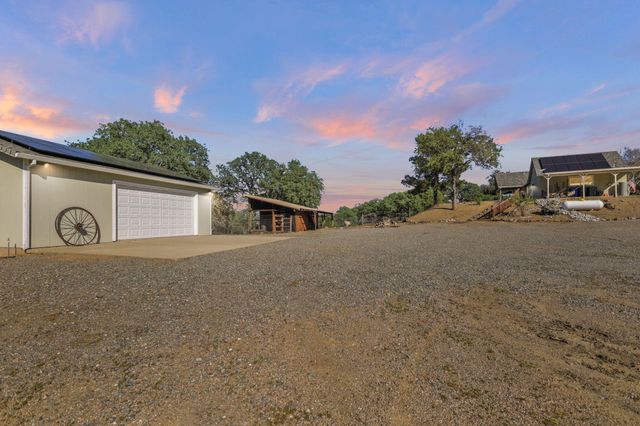 16925 C Road, Cottonwood, CA 96022