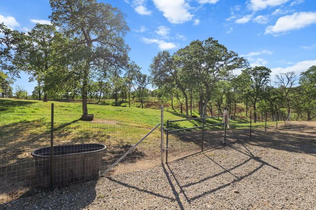 16925 C Road, Cottonwood, CA 96022