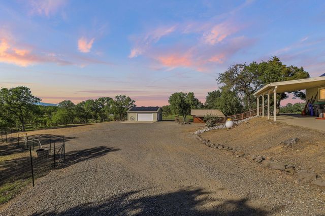 16925 C Road, Cottonwood, CA 96022