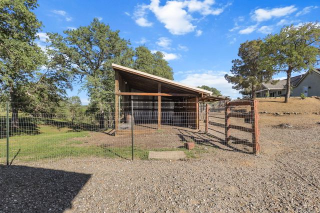 16925 C Road, Cottonwood, CA 96022