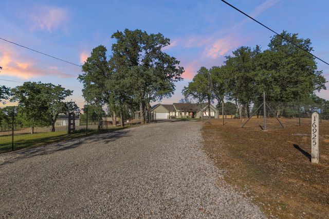 16925 C Road, Cottonwood, CA 96022