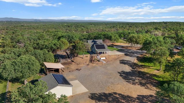 16925 C Road, Cottonwood, CA 96022