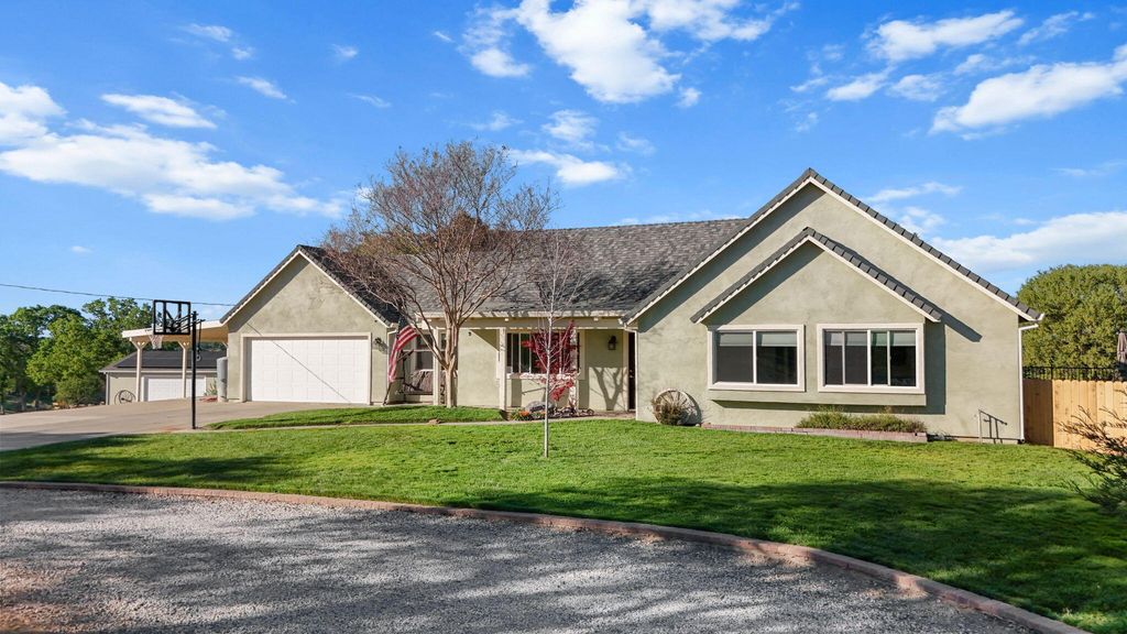 16925 C Road, Cottonwood, CA 96022