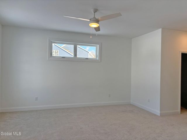 15 Eastpointe Drive, Wilton, NY 12866