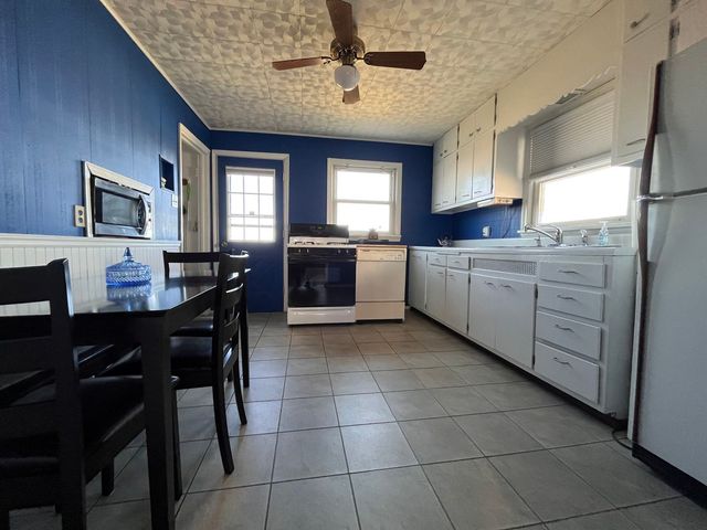 7383 E Chiniquy Street, St. Anne, IL 60964