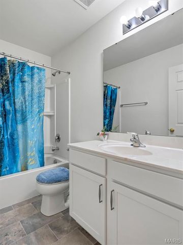 2775 Winding Valley Drive, Fenton, MO 63026