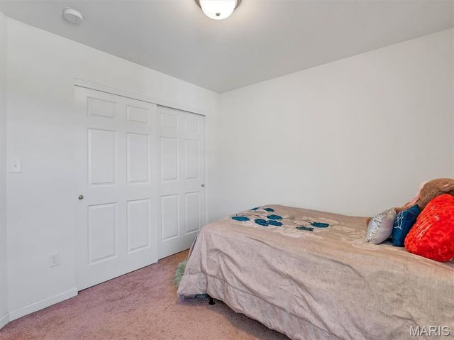 2775 Winding Valley Drive, Fenton, MO 63026