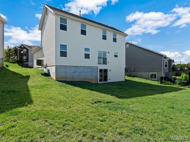 2775 Winding Valley Drive, Fenton, MO 63026