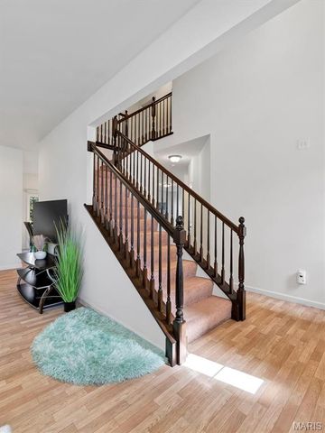 2775 Winding Valley Drive, Fenton, MO 63026