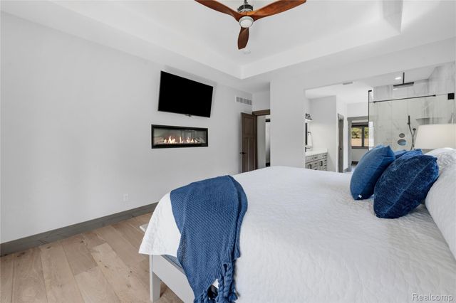 1920 Woodcreek Drive, Brighton Township, MI 48114