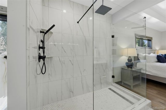 1920 Woodcreek Drive, Brighton Township, MI 48114