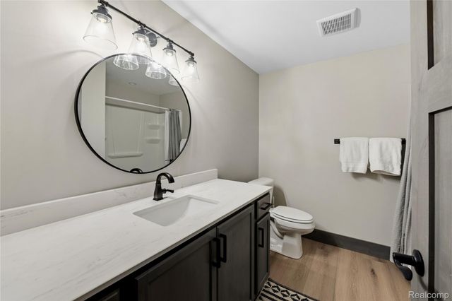 1920 Woodcreek Drive, Brighton Township, MI 48114