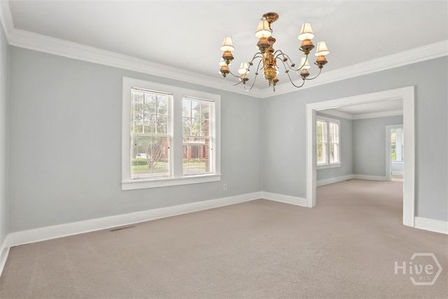 319 E 52nd Street, Savannah, GA 31405