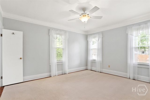 319 E 52nd Street, Savannah, GA 31405