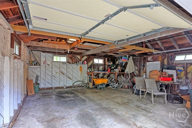319 E 52nd Street, Savannah, GA 31405