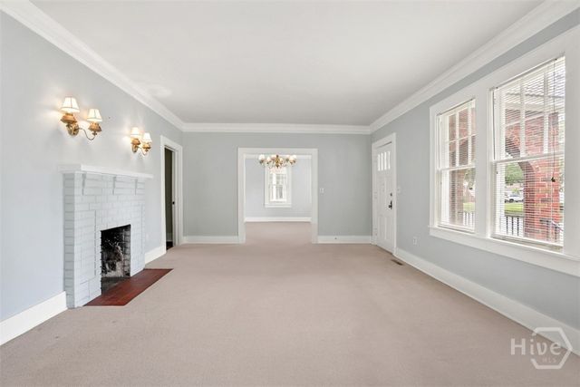 319 E 52nd Street, Savannah, GA 31405