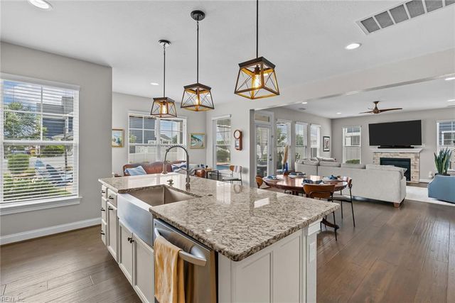 2121 Ferguson LOOP, Chesapeake, VA 23322