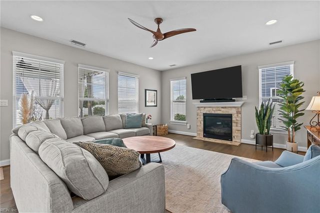 2121 Ferguson LOOP, Chesapeake, VA 23322