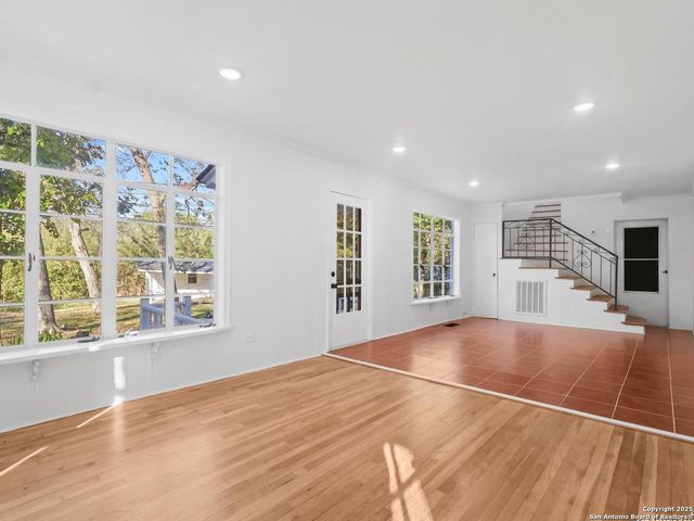 123 W. Mandalay, San Antonio, TX 78212