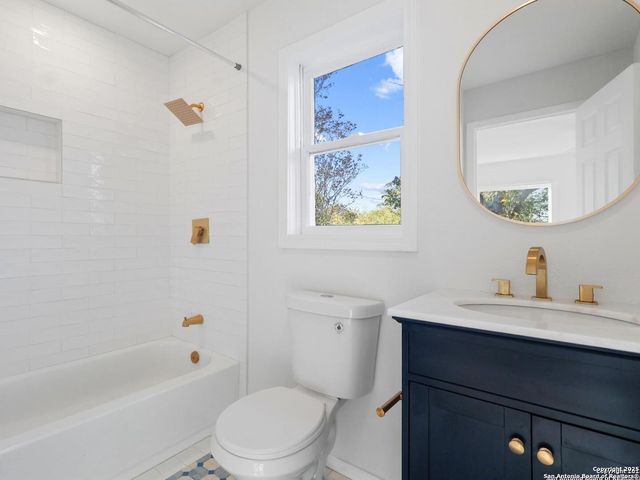 123 W. Mandalay, San Antonio, TX 78212