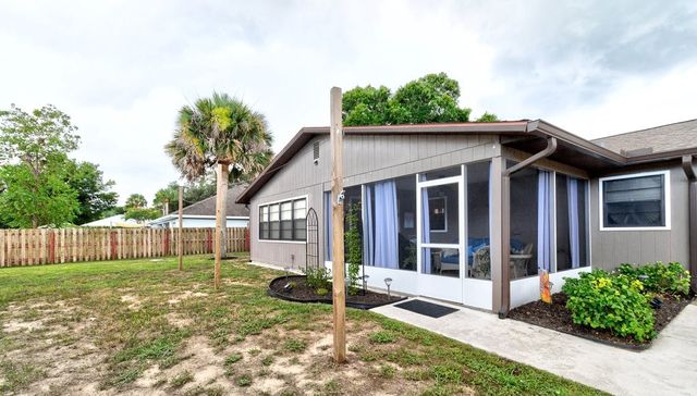 585 Ray Street, Sebastian, FL 32958