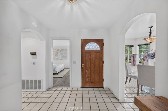 650 Wakefield Court 103, Long Beach, CA 90803