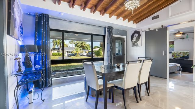 380 SE 1st Ter, Pompano Beach, FL 33060