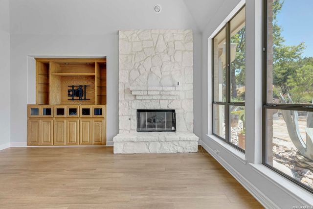 21702 Miranda Hill, San Antonio, TX 78256