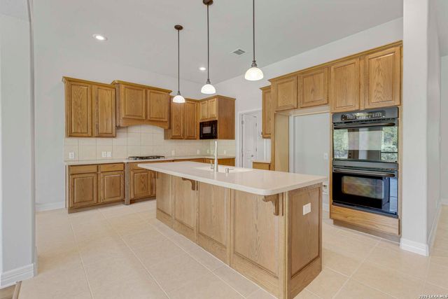 21702 Miranda Hill, San Antonio, TX 78256