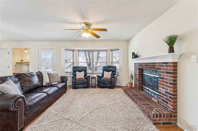 6027 Kensington Way, Imperial, MO 63052