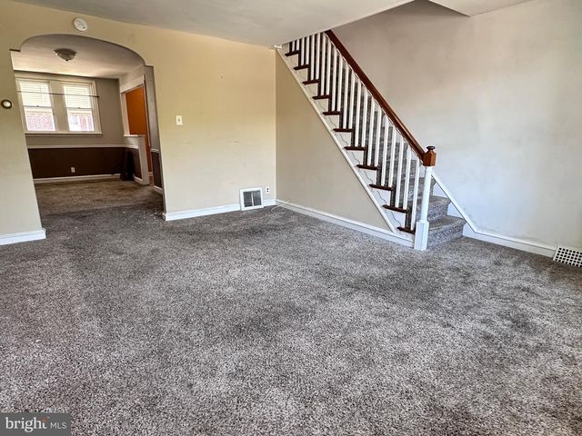 4534 OAKMONT ST, Philadelphia, PA 19136