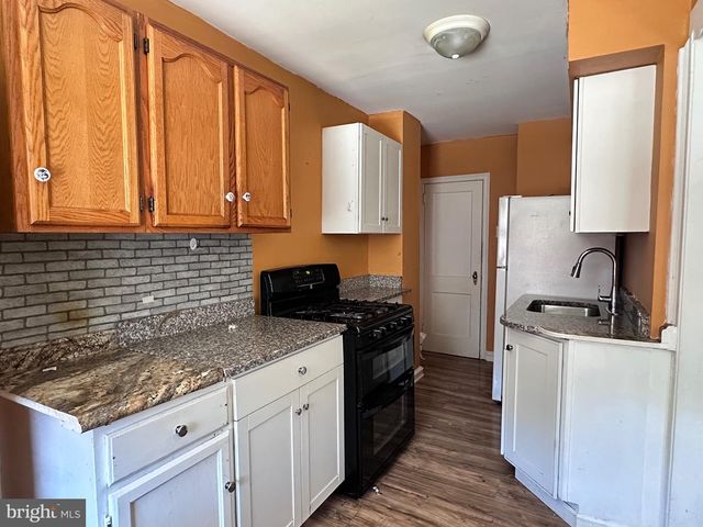 4534 OAKMONT ST, Philadelphia, PA 19136
