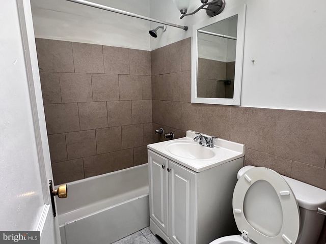 4534 OAKMONT ST, Philadelphia, PA 19136