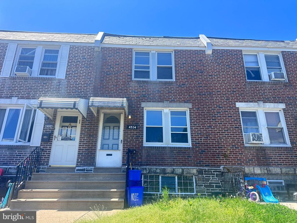 4534 OAKMONT ST, Philadelphia, PA 19136
