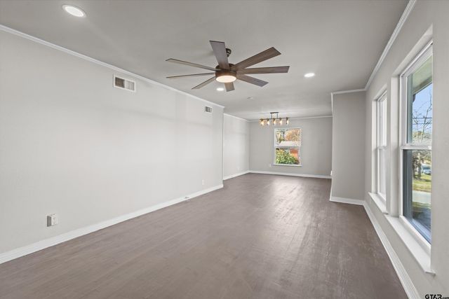 1330 Graham Dr., Tyler, TX 75701