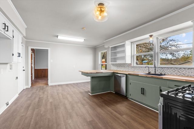 1330 Graham Dr., Tyler, TX 75701