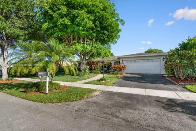 14544 SW 76th Street, Miami, FL 33183