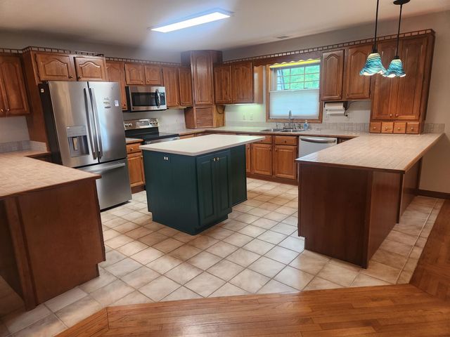 316 W Midland Road, Auburn, MI 48611