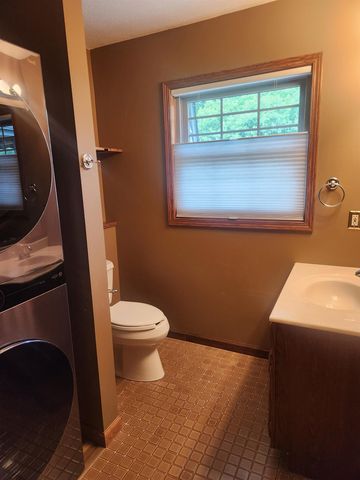 316 W Midland Road, Auburn, MI 48611