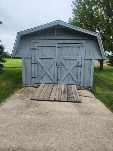 316 W Midland Road, Auburn, MI 48611