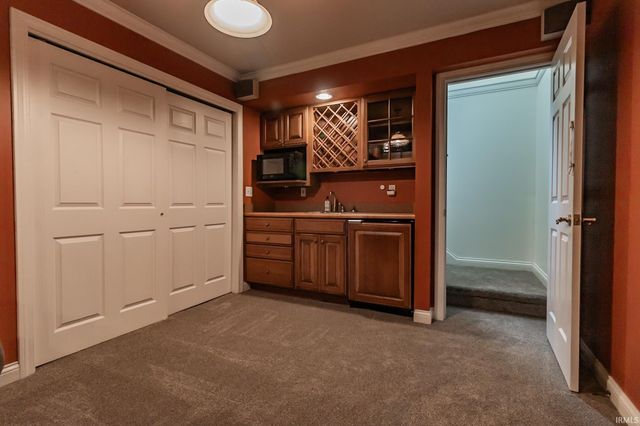 2200 E Boonville New Harmony Road, Evansville, IN 47725