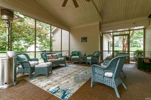 2200 E Boonville New Harmony Road, Evansville, IN 47725