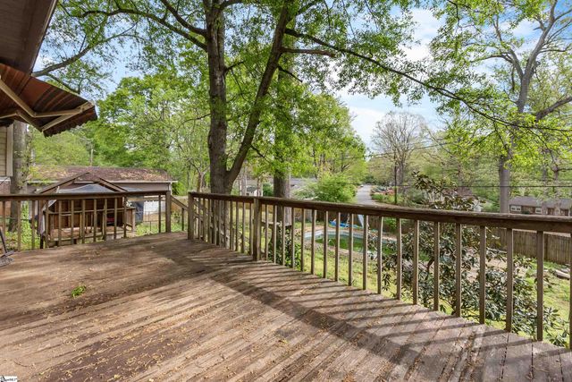 30 Tamwood Circle, Simpsonville, SC 29680