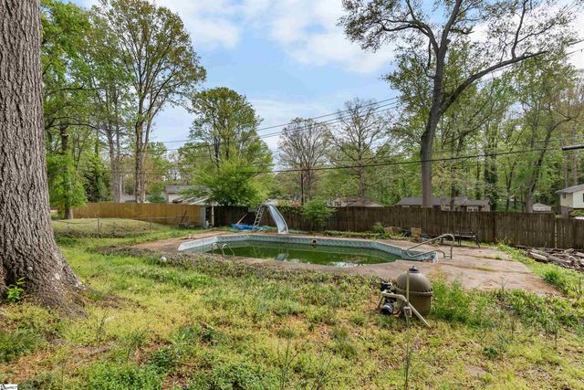 30 Tamwood Circle, Simpsonville, SC 29680