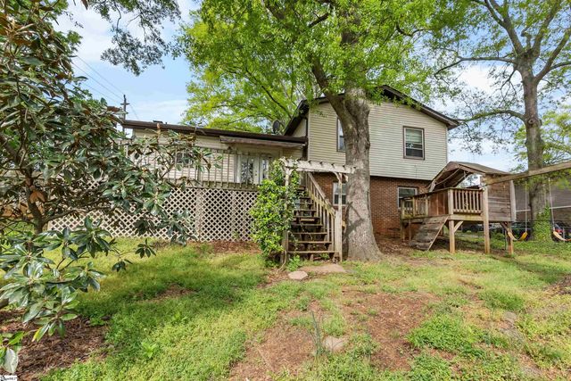 30 Tamwood Circle, Simpsonville, SC 29680