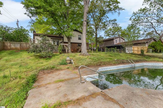 30 Tamwood Circle, Simpsonville, SC 29680