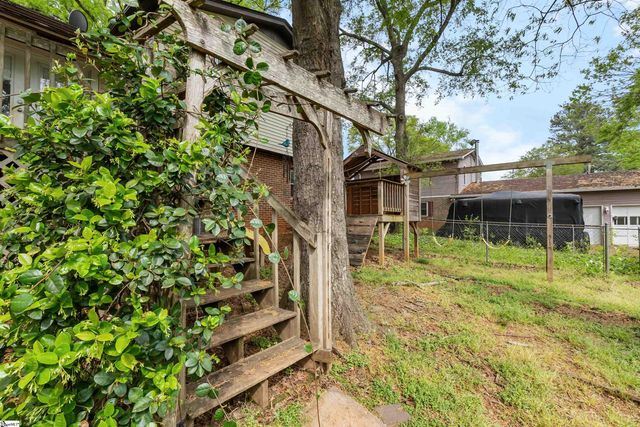 30 Tamwood Circle, Simpsonville, SC 29680
