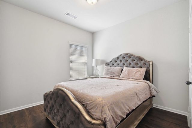 17464 Chestnut Cove Drive, Conroe, TX 77302