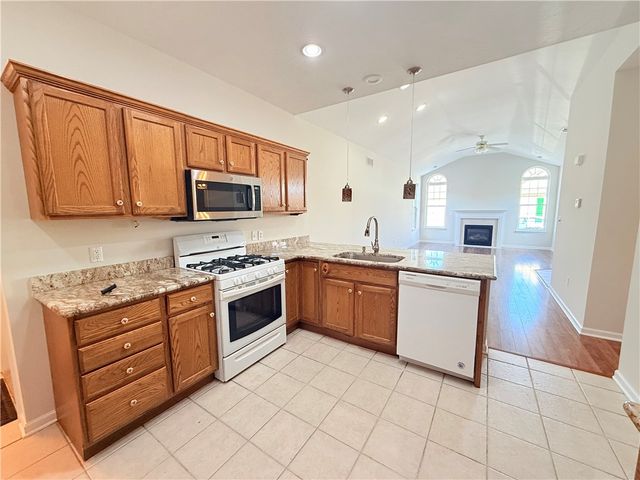 3094 Kensington Ct, Connoquenessing Twp, PA 16053