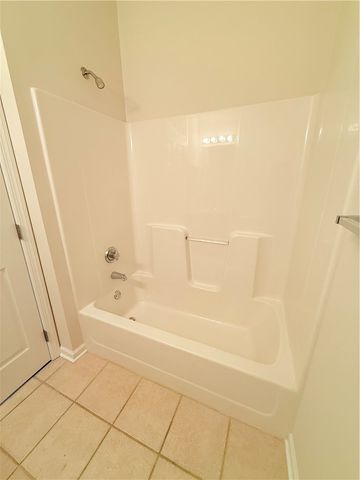 3094 Kensington Ct, Connoquenessing Twp, PA 16053